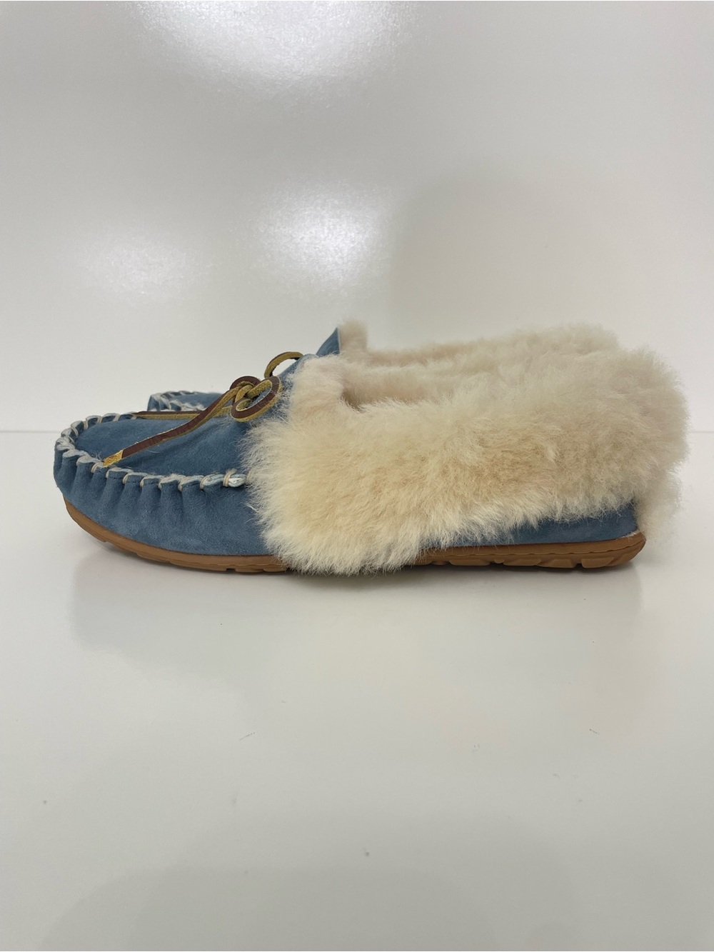 Wicked Good Blue Suede Moccasin Slippers Womens 10 Quiet Luxury Cabincore Hygge